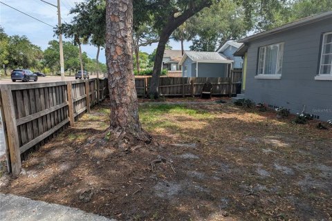 House in Saint Petersburg, Florida 2 bedrooms, 85.66 sq.m. № 2131013 - photo 29