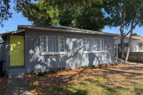 House in Saint Petersburg, Florida 2 bedrooms, 85.66 sq.m. № 2131013 - photo 3