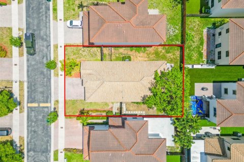 Casa en venta en Cutler Bay, Florida, 3 dormitorios, 146.79 m2 № 1874503 - foto 23