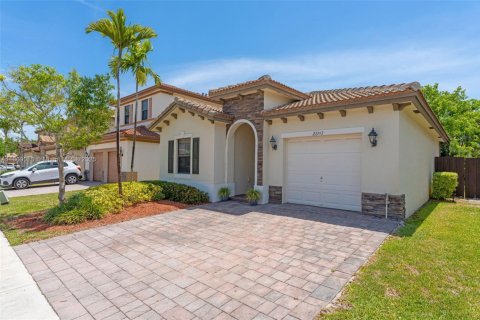 Casa en venta en Cutler Bay, Florida, 3 dormitorios, 146.79 m2 № 1874503 - foto 3