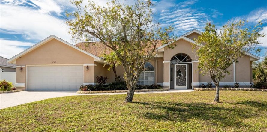 Casa en Punta Gorda, Florida 3 dormitorios, 177.26 m2 № 1567210