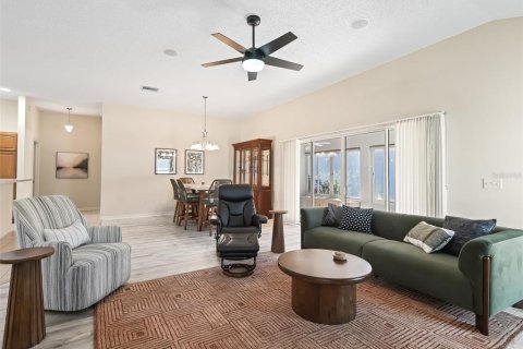 Casa en alquiler en The Villages, Florida, 3 dormitorios, 177.44 m2 № 1837124 - foto 13