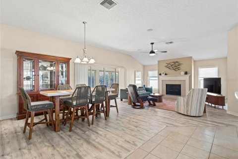 Casa en alquiler en The Villages, Florida, 3 dormitorios, 177.44 m2 № 1837124 - foto 9