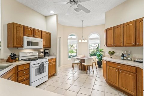 Casa en alquiler en The Villages, Florida, 3 dormitorios, 177.44 m2 № 1837124 - foto 5