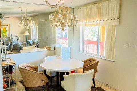 Condominio en venta en Winter Haven, Florida, 1 dormitorio, 78.97 m2 № 2148234 - foto 4