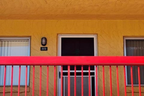 Condominio en venta en Winter Haven, Florida, 1 dormitorio, 78.97 m2 № 2148234 - foto 11