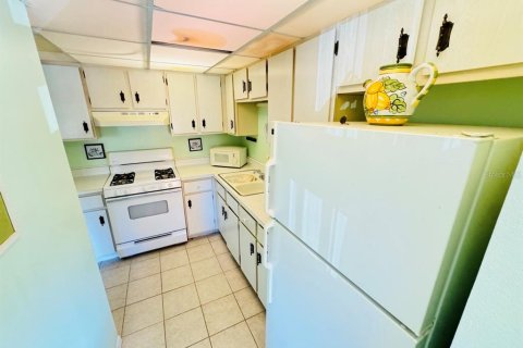 Condominio en venta en Winter Haven, Florida, 1 dormitorio, 78.97 m2 № 2148234 - foto 5
