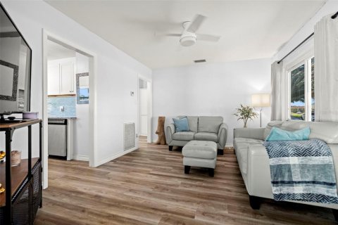 Villa ou maison à vendre à Saint Petersburg, Floride: 2 chambres, 87.98 m2 № 1904035 - photo 7