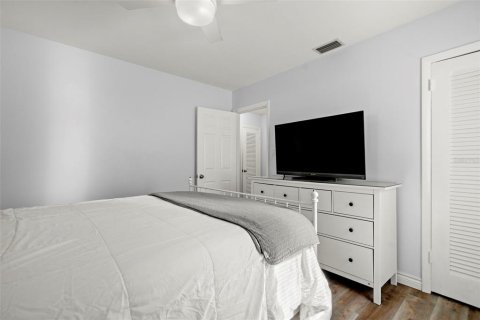 Villa ou maison à vendre à Saint Petersburg, Floride: 2 chambres, 87.98 m2 № 1904035 - photo 15