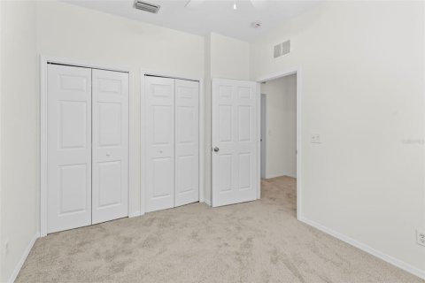 Townhouse in Tampa, Florida 2 bedrooms, 124.49 sq.m. № 2231923 - photo 22