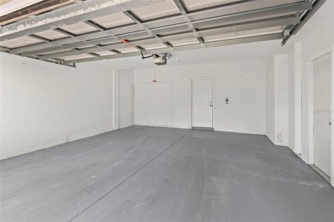 Townhouse in Tampa, Florida 2 bedrooms, 124.49 sq.m. № 2231923 - photo 25