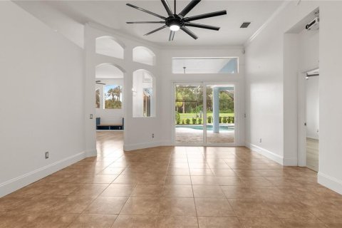 House in Valrico, Florida 5 bedrooms, 246.56 sq.m. № 2349934 - photo 11