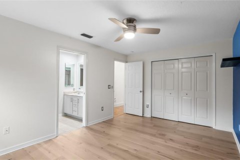 House in Valrico, Florida 5 bedrooms, 246.56 sq.m. № 2349934 - photo 27