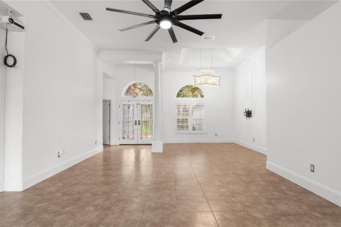 House in Valrico, Florida 5 bedrooms, 246.56 sq.m. № 2349934 - photo 13