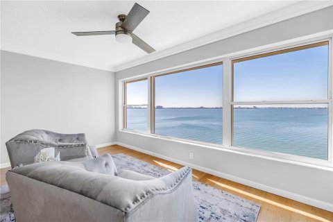 Copropriété à vendre à Gulfport, Floride: 2 chambres, 205.31 m2 № 2142283 - photo 4