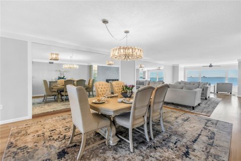 Copropriété à vendre à Gulfport, Floride: 2 chambres, 205.31 m2 № 2142283 - photo 16