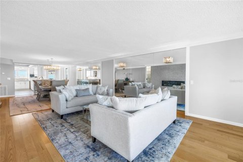 Copropriété à vendre à Gulfport, Floride: 2 chambres, 205.31 m2 № 2142283 - photo 19
