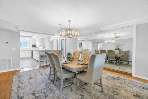 Copropriété à vendre à Gulfport, Floride: 2 chambres, 205.31 m2 № 2142283 - photo 17