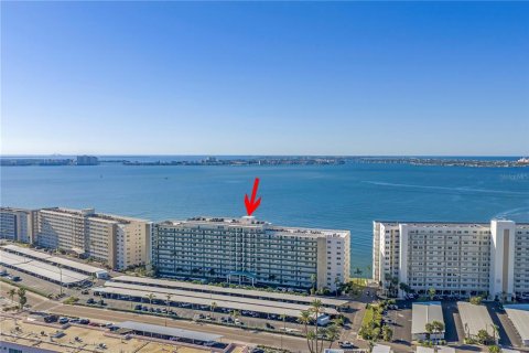Condo à Gulfport, Floride, 2 chambres № 2142283