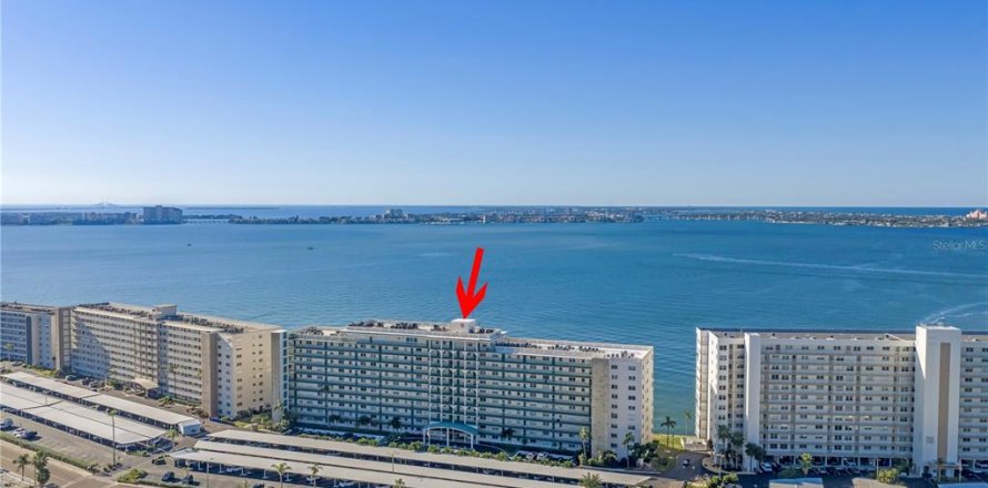 Condo à Gulfport, Floride, 2 chambres  № 2142283