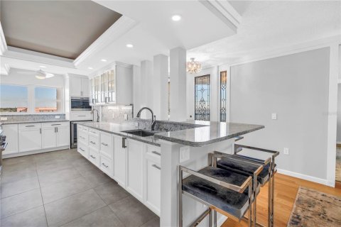Copropriété à vendre à Gulfport, Floride: 2 chambres, 205.31 m2 № 2142283 - photo 10