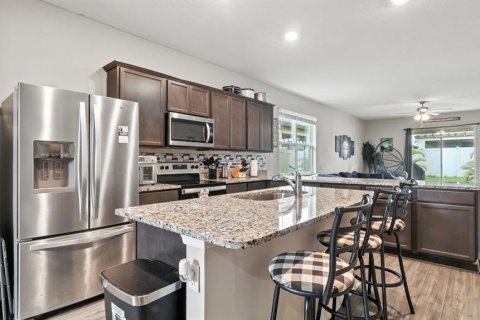 House in Lakeland, Florida 3 bedrooms, 159.61 sq.m. № 1879641 - photo 6
