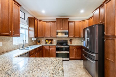 House in Riverview, Florida 4 bedrooms, 254.27 sq.m. № 1765600 - photo 15