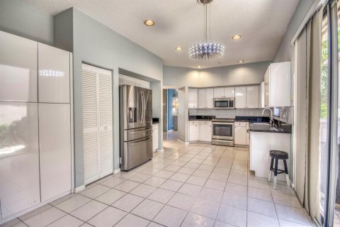 Villa ou maison à vendre à Lake Worth, Floride: 3 chambres, 185.34 m2 № 2270622 - photo 12