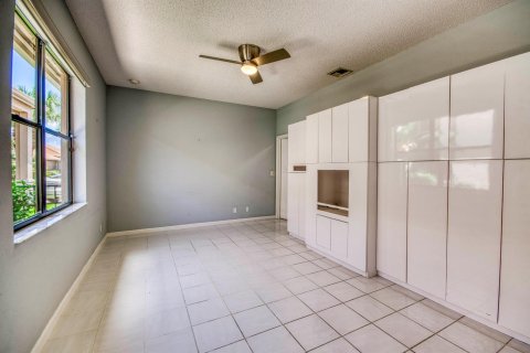 Villa ou maison à vendre à Lake Worth, Floride: 3 chambres, 185.34 m2 № 2270622 - photo 15