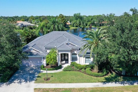 Villa ou maison à vendre à Osprey, Floride: 3 chambres, 216.09 m2 № 2418425 - photo 2