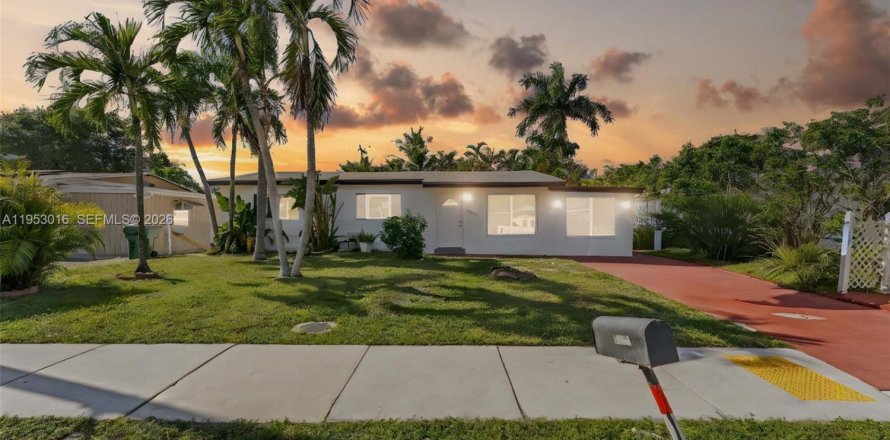 Casa en Dania Beach, Florida 3 dormitorios, 90.58 m2 № 2011511