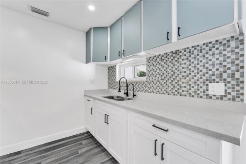 Casa en alquiler en Dania Beach, Florida, 3 dormitorios, 90.58 m2 № 2011511 - foto 10