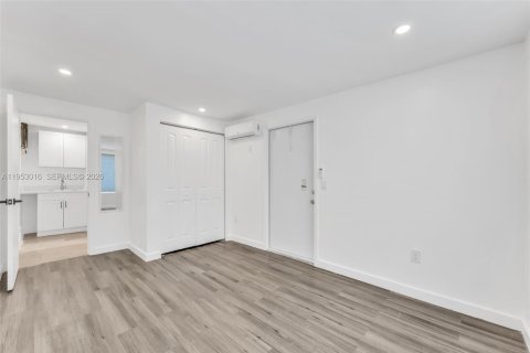 Casa en alquiler en Dania Beach, Florida, 3 dormitorios, 90.58 m2 № 2011511 - foto 25