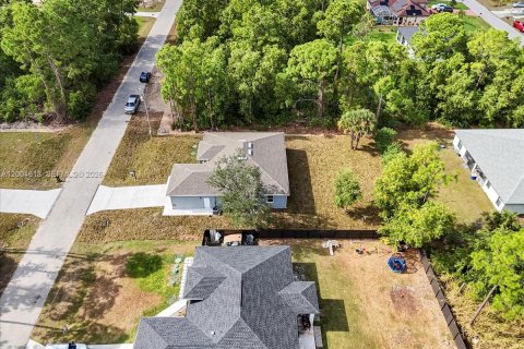 Купить виллу или дом в Лихай-Эйкерс, Флорида 3 спальни, 146.41м2, № 2068634 - фото 26