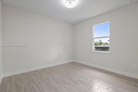 Купить виллу или дом в Лихай-Эйкерс, Флорида 3 спальни, 146.41м2, № 2068634 - фото 20