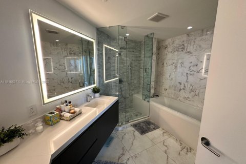 Condominio en alquiler en Miami, Florida, 2 dormitorios, 138.52 m2 № 1770696 - foto 20