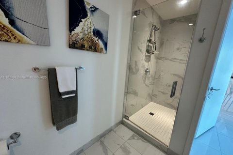 Condominio en alquiler en Miami, Florida, 2 dormitorios, 138.52 m2 № 1770696 - foto 24