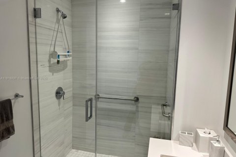 Condominio en alquiler en Miami, Florida, 2 dormitorios, 138.52 m2 № 1770696 - foto 22