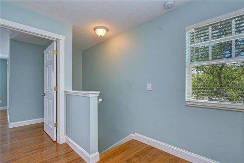 Townhouse in Tampa, Florida 2 bedrooms, 116.31 sq.m. № 2097090 - photo 22