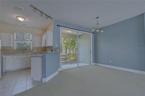 Townhouse in Tampa, Florida 2 bedrooms, 116.31 sq.m. № 2097090 - photo 5