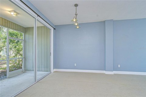 Townhouse in Tampa, Florida 2 bedrooms, 116.31 sq.m. № 2097090 - photo 8