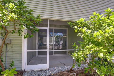 Townhouse in Tampa, Florida 2 bedrooms, 116.31 sq.m. № 2097090 - photo 10