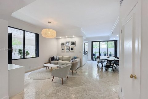 Adosado en venta en Key Biscayne, Florida, 3 dormitorios, 241.92 m2 № 2256222 - foto 8