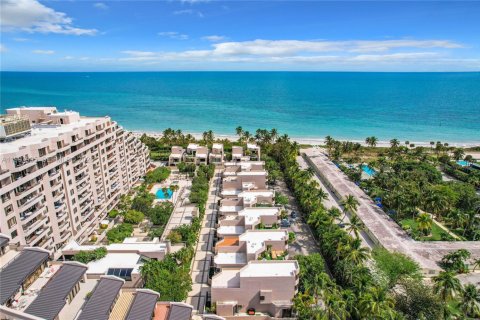 Adosado en venta en Key Biscayne, Florida, 3 dormitorios, 241.92 m2 № 2256222 - foto 28