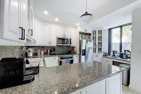 Adosado en venta en Key Biscayne, Florida, 3 dormitorios, 241.92 m2 № 2256222 - foto 12