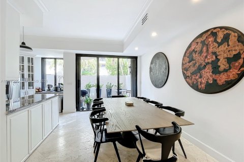 Adosado en venta en Key Biscayne, Florida, 3 dormitorios, 241.92 m2 № 2256222 - foto 5