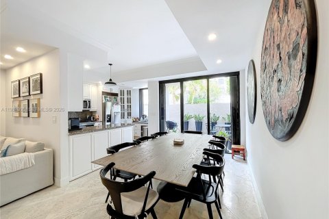 Adosado en venta en Key Biscayne, Florida, 3 dormitorios, 241.92 m2 № 2256222 - foto 6