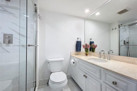 Adosado en venta en Key Biscayne, Florida, 3 dormitorios, 241.92 m2 № 2256222 - foto 23