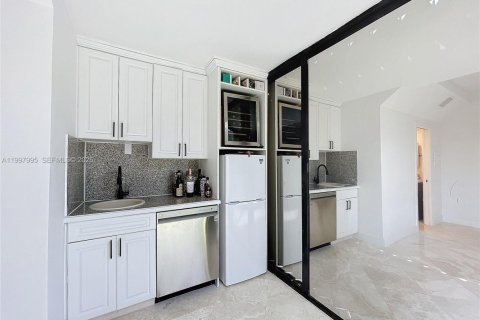Adosado en venta en Key Biscayne, Florida, 3 dormitorios, 241.92 m2 № 2256222 - foto 26