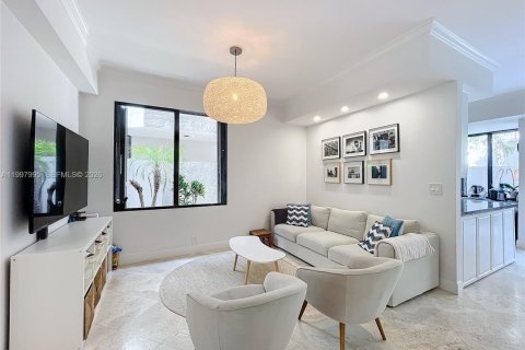 Adosado en venta en Key Biscayne, Florida, 3 dormitorios, 241.92 m2 № 2256222 - foto 9
